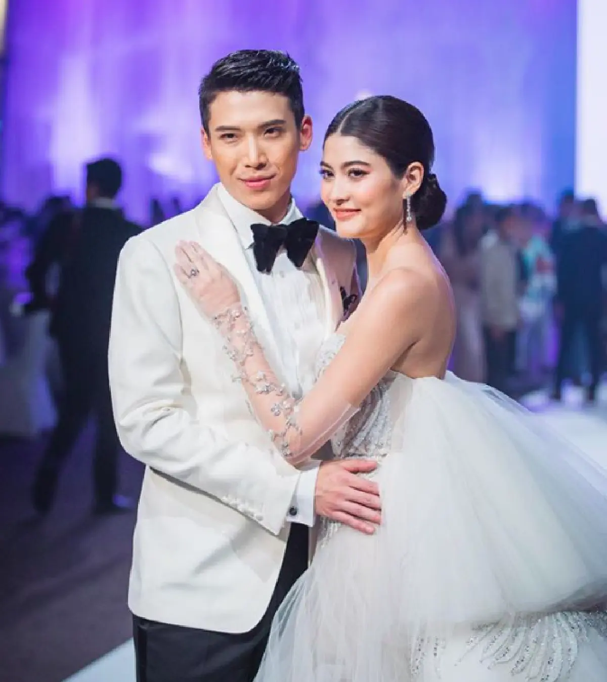 ไม่ธรรมดา!! ซูมแหวนเพชรแต่งงาน 4.1 กะรัต ของ “มาร์กี้”