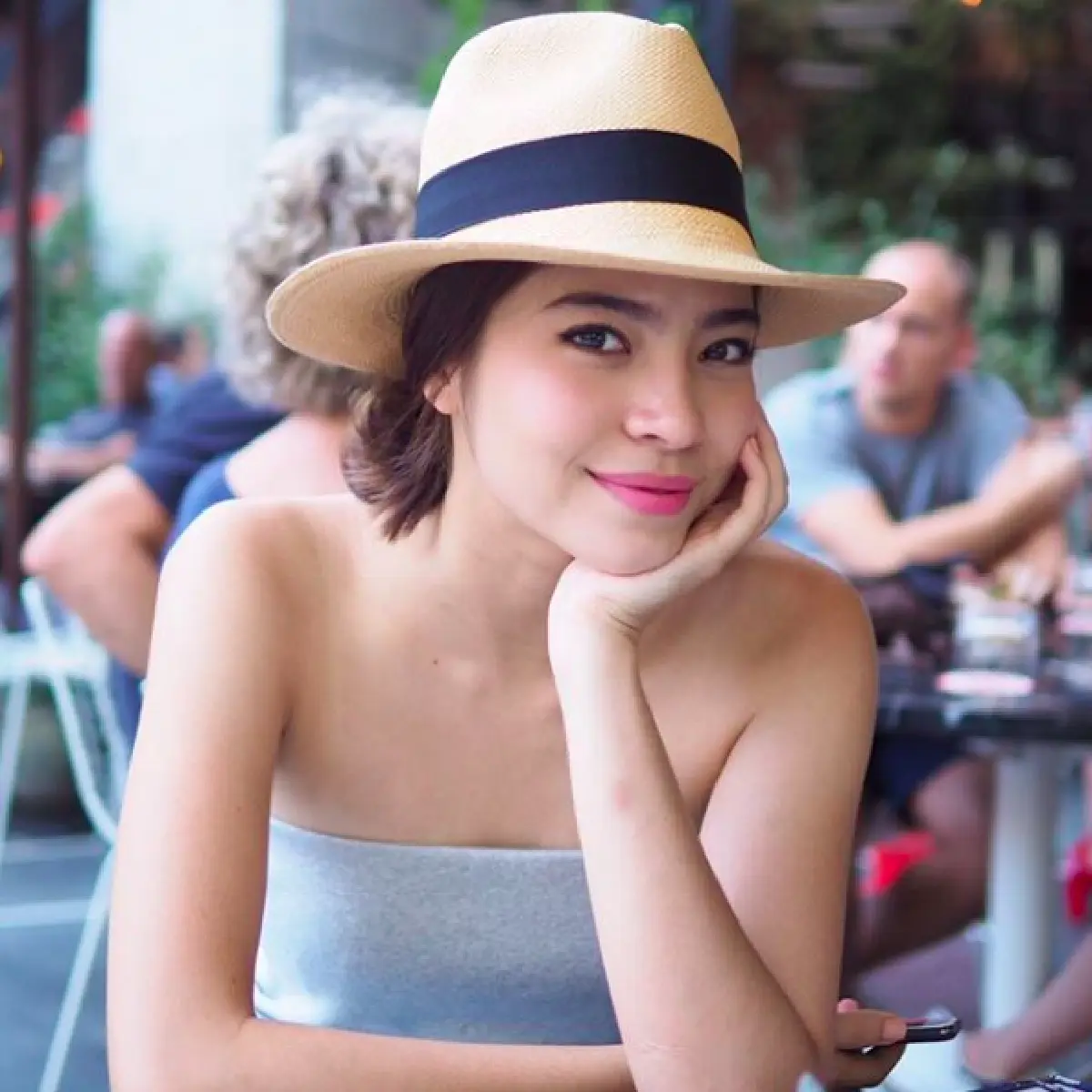 หน้าตาดีทั้งบ้าน 10 ภาพ “มารีน่า” สวยไม่แพ้พี่สาว “มาร์กี้”