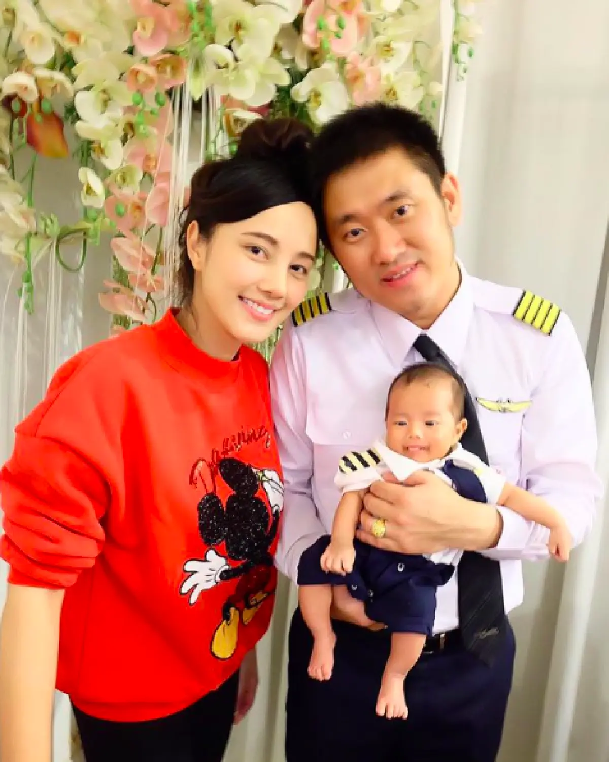 รวมคุณแม่คนบันเทิงป้ายแดงแห่งปี 2560