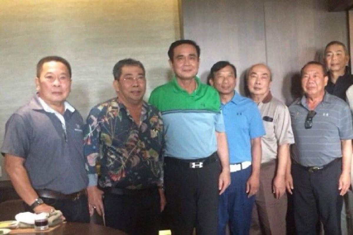 "วัฒนา" เผยภาพ"บิ๊กตู่"คู่"ไชยา"ซัดเดินสายพบนักการเมือง "วัฒนา" เผยภาพ"บิ๊กตู่"คู่"ไชยา"ซัดเดินสายพบนักการเมือง