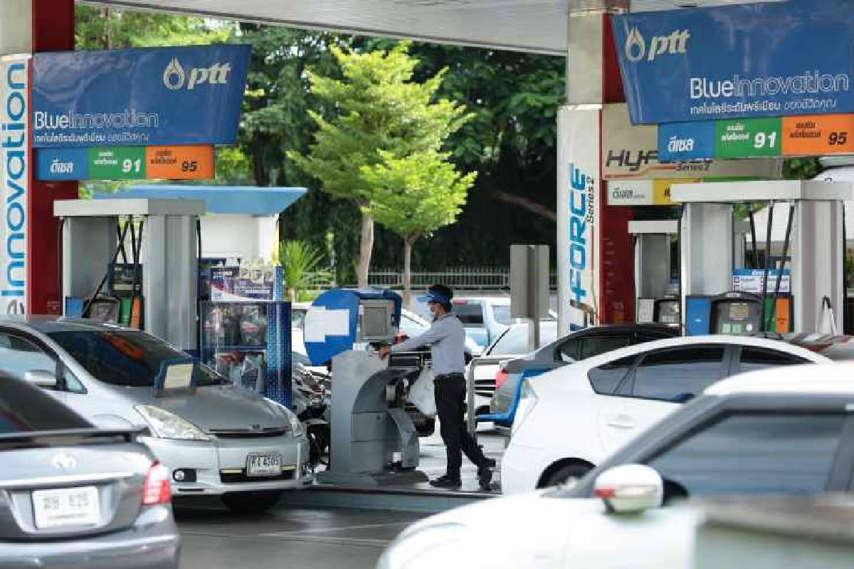 ปตท.-บางจากลดน้ำมันกลุ่มเบนซิน30สต. ปตท.-บางจากลดน้ำมันกลุ่มเบนซิน30สต.