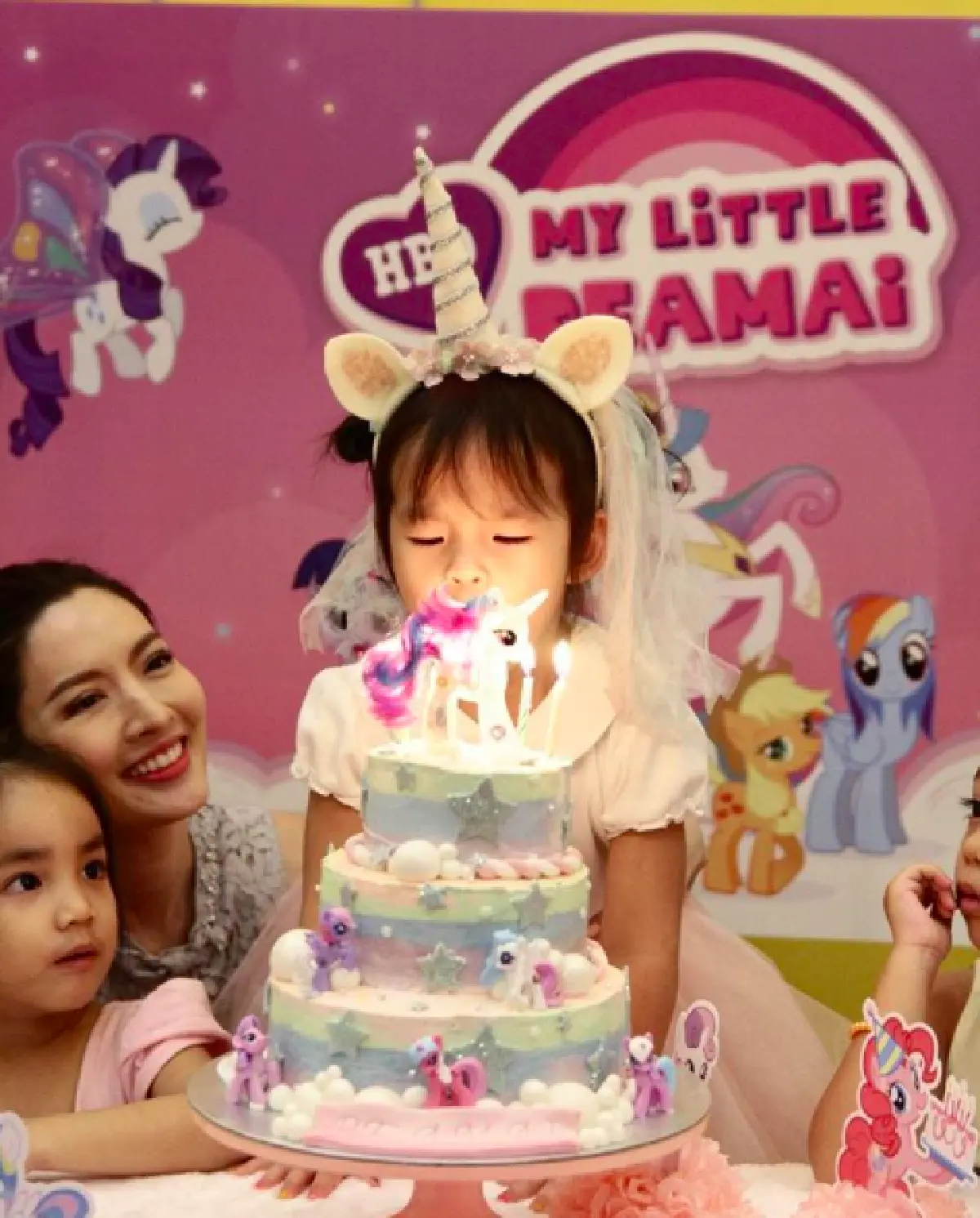 “แม่แอฟ” จัดเต็ม!! ปาร์ตี้วันเกิด “น้องปีใหม่" ในธีม "มายลิตเติ้ลปีใหม่”