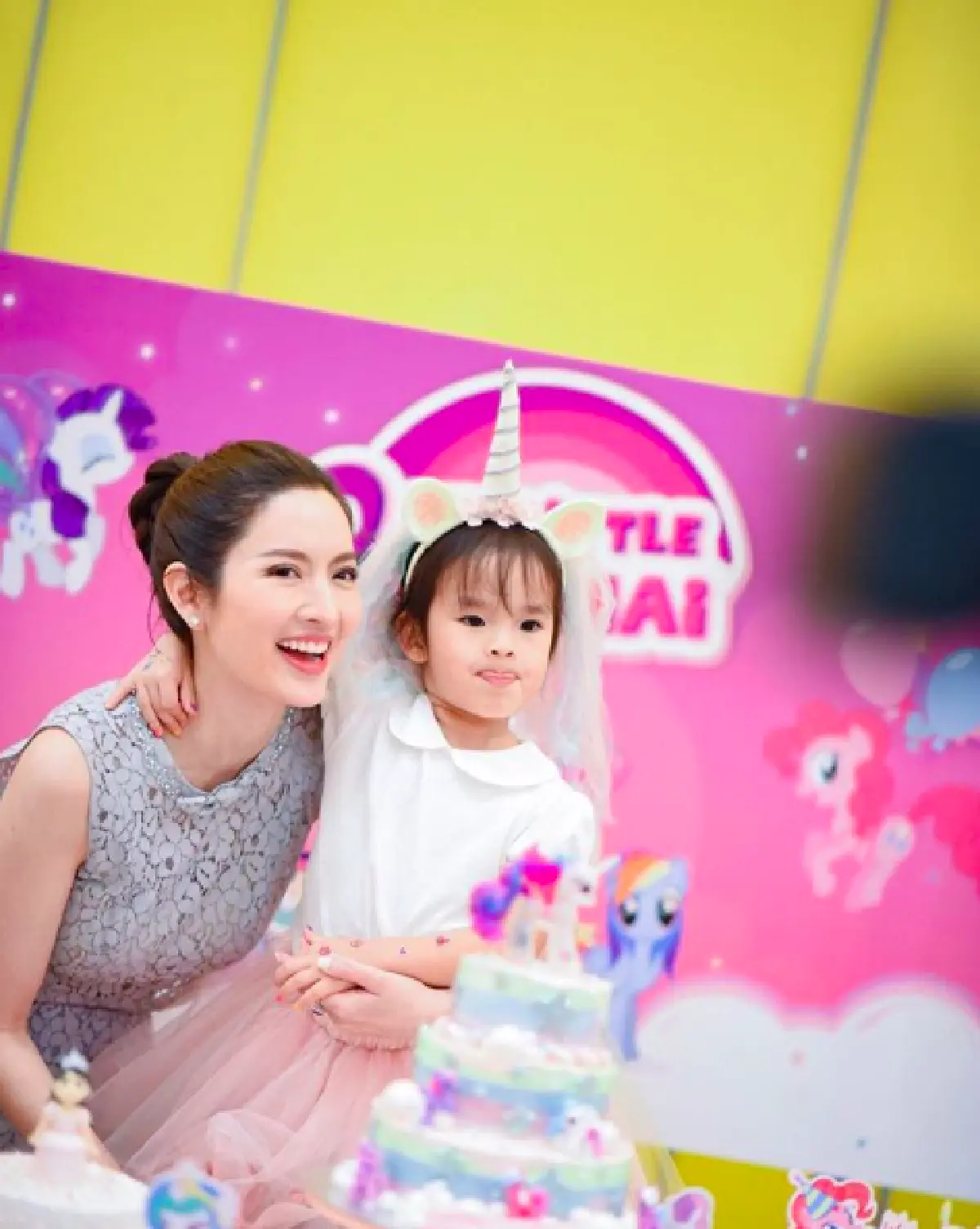 “แม่แอฟ” จัดเต็ม!! ปาร์ตี้วันเกิด “น้องปีใหม่" ในธีม "มายลิตเติ้ลปีใหม่”