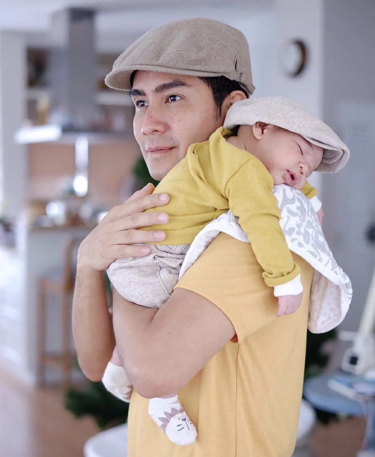 โมเมนต์แสนอบอุ่นของ กัปตัน ภูธเนศ กับบทบาทคุณพ่อลูกหนึ่ง