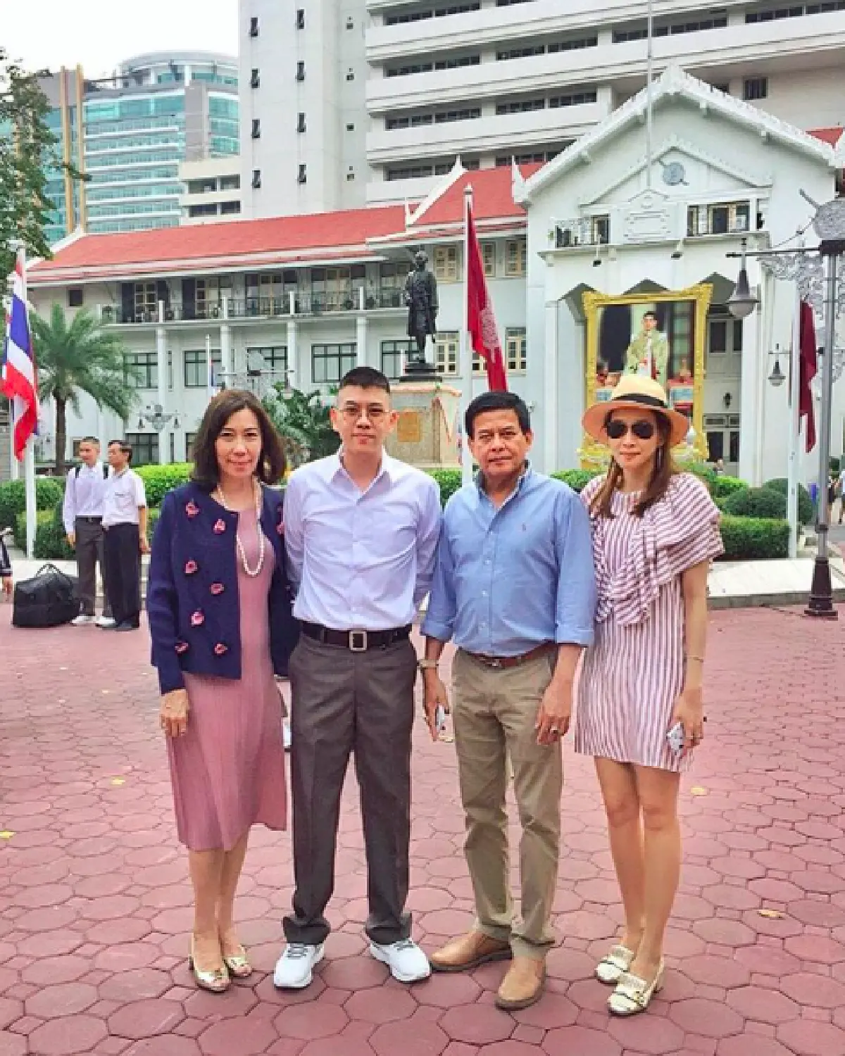 “มาร์กี้-ป๊อก” ส่งเพื่อนรัก “ไอซ์” กลับเข้าสู่โรงเรียนนายร้อยสามพราน