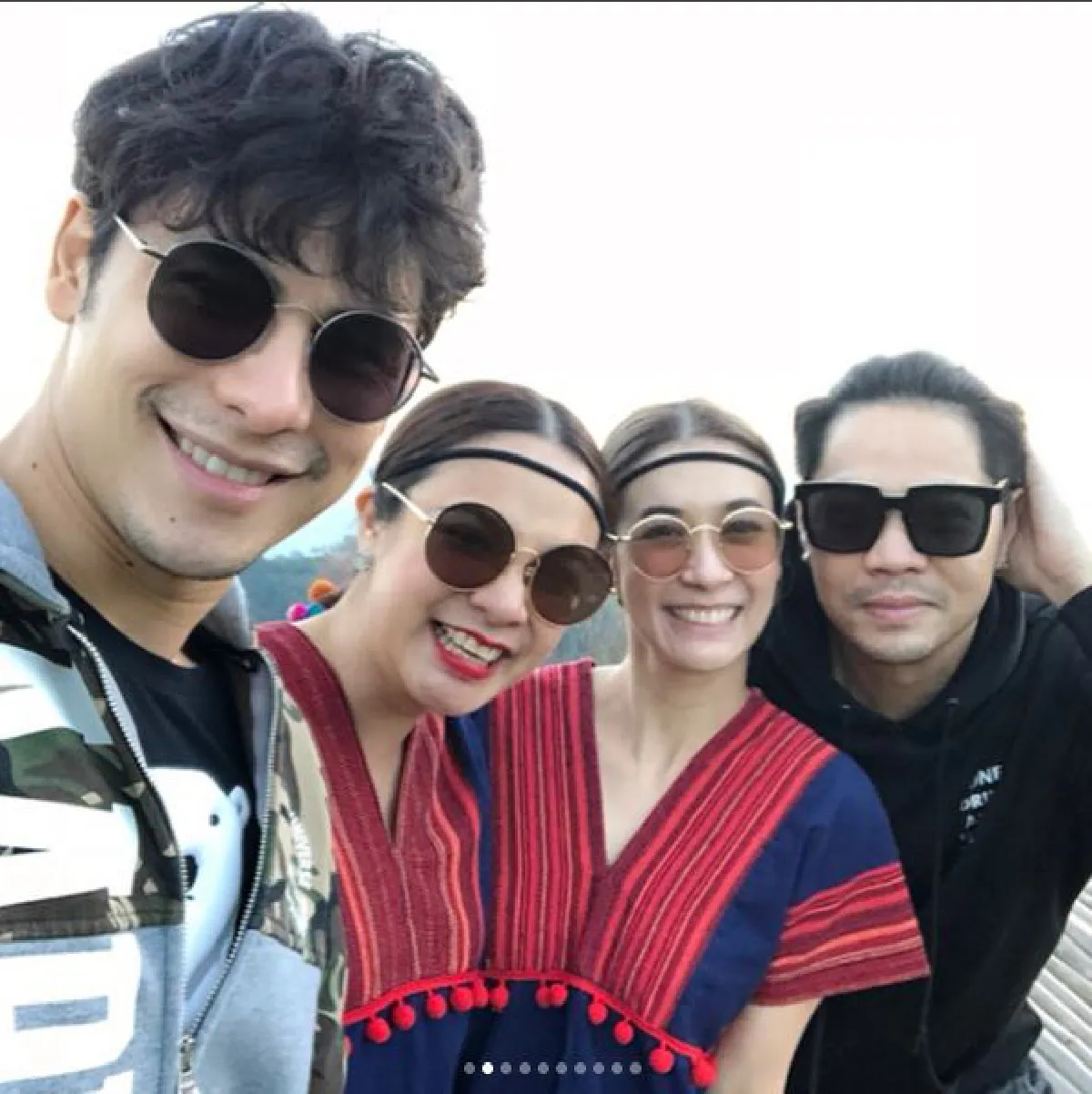 เเต่งงานเเล้วลงรูปได้! ซี-เอมี่, กีตาร์-เตอร์ จูบกระชับรักที่ม่อนแจ่ม