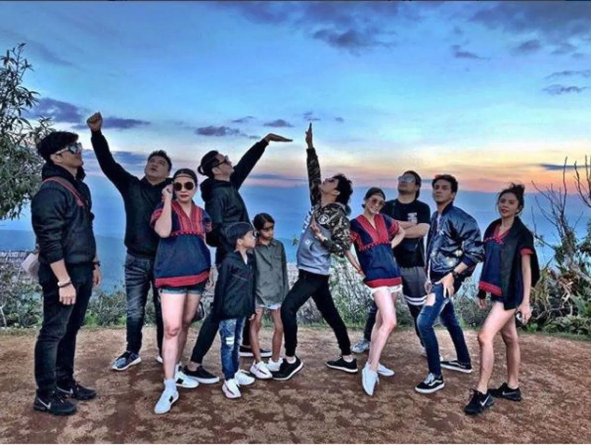 เเต่งงานเเล้วลงรูปได้! ซี-เอมี่, กีตาร์-เตอร์ จูบกระชับรักที่ม่อนแจ่ม