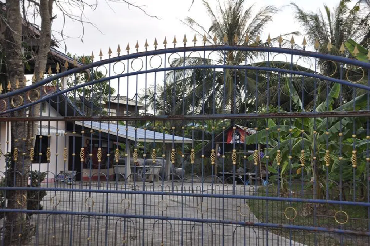 เปิดใจเพื่อนบ้าน "เสก โลโซ" อดีตเป็นคนเรียนเก่ง กล้าแสดงออก ชื่อเสียงทำให้เปลี่ยน