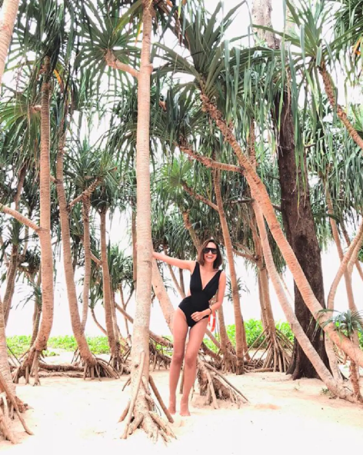 ลูกหนึ่งก็แซ่บได้ “เจนสุดา” โชว์หุ่นเป๊ะ ริมหาด