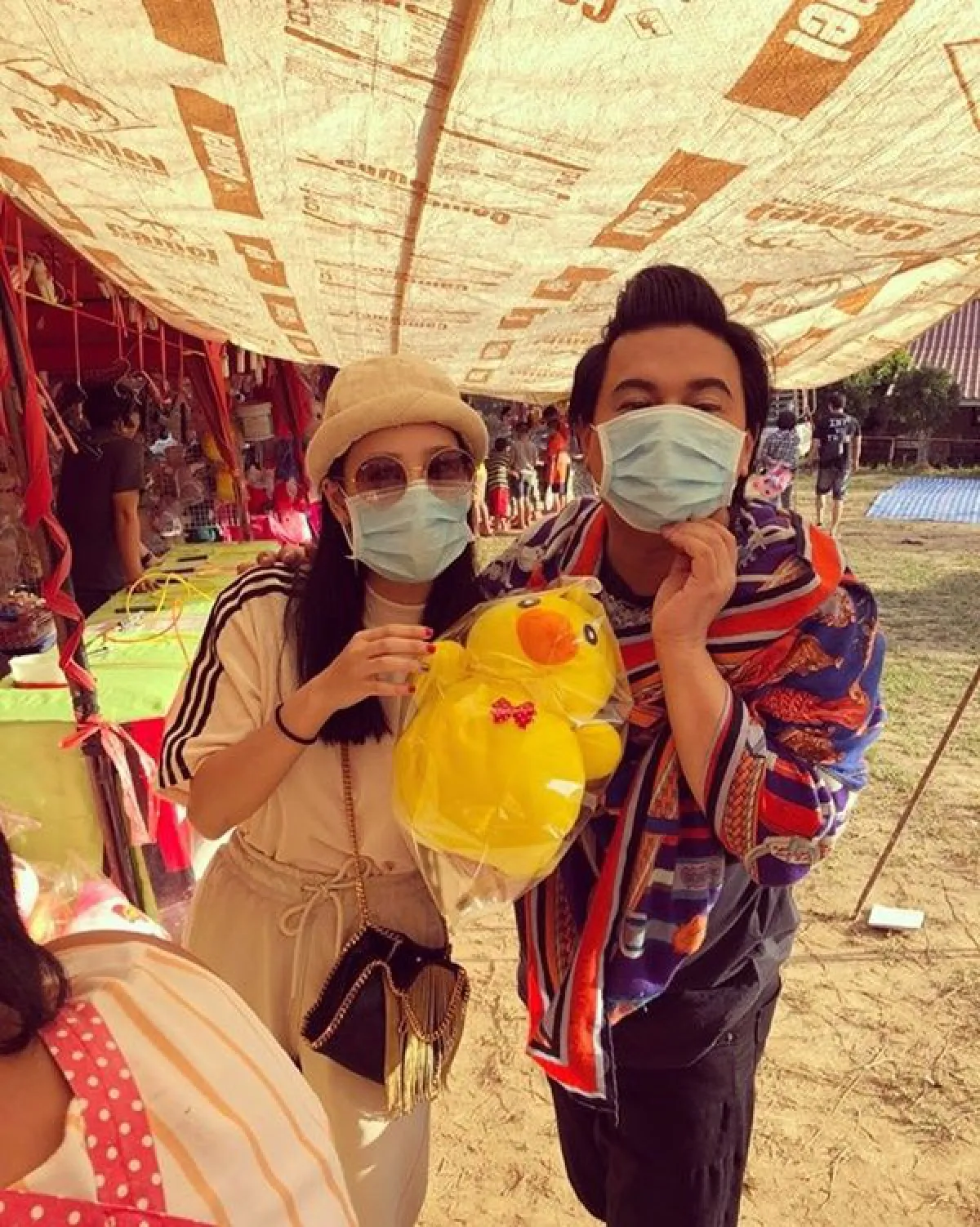 จากที่จำไม่ได้..ก็จำได้! แตงโม-พี่เอ พรางตัวเที่ยวงานวัดที่เชียงใหม่