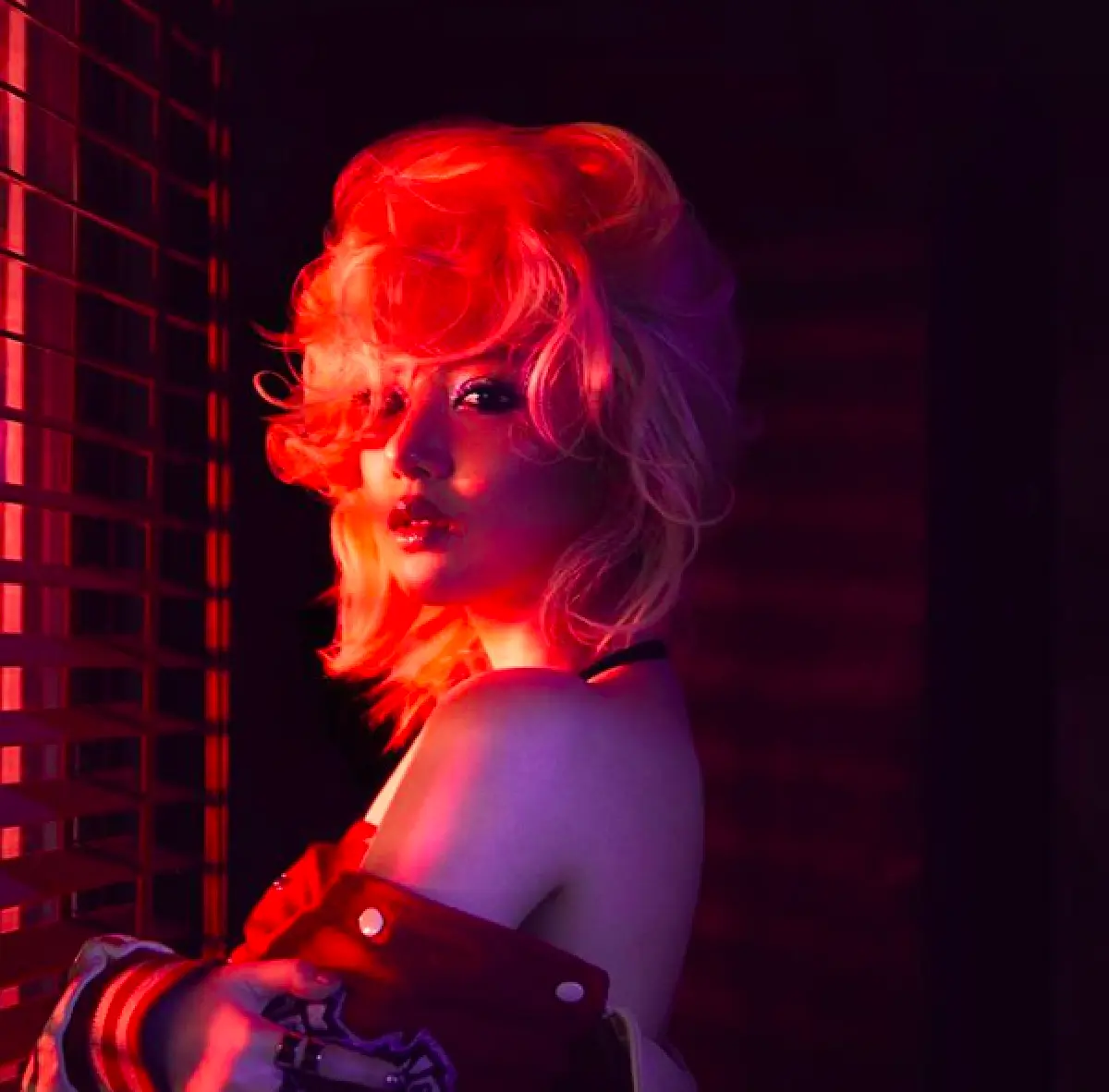 “พลอยชมพู” เปลี่ยนลุคอีกแล้ว จาก “บาร์บี้” สู่ “สาวเปรี้ยว”