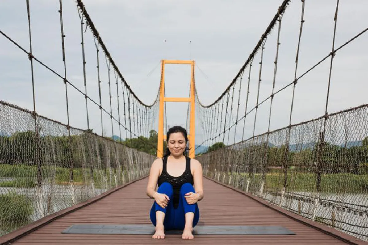 Eka Bhuja Kapotasana Series (Universal Yoga Arm Asana) โยคะท่าอาสนะ