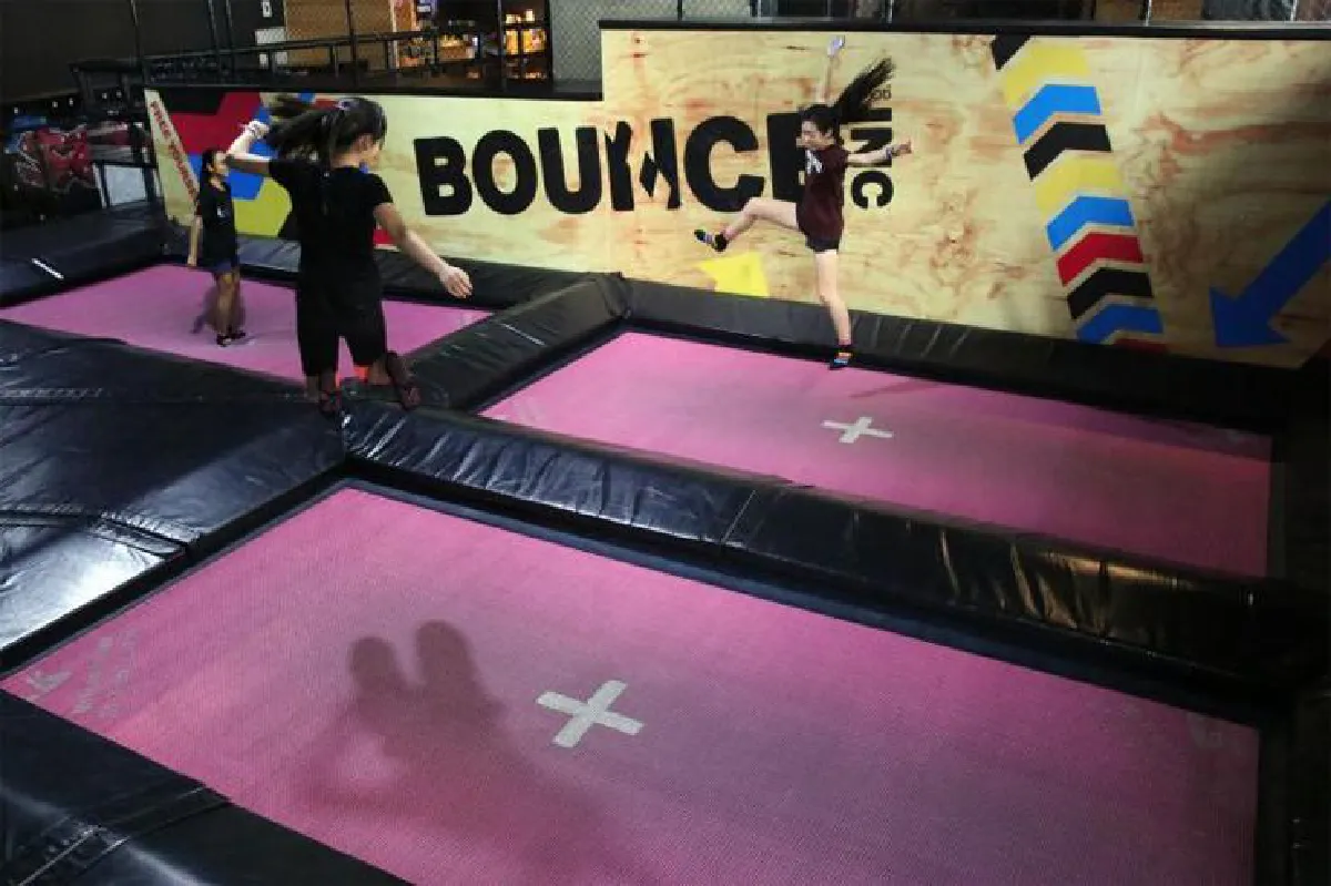 บ๊าวซ์ ความสนุกที่ต้องโดด!