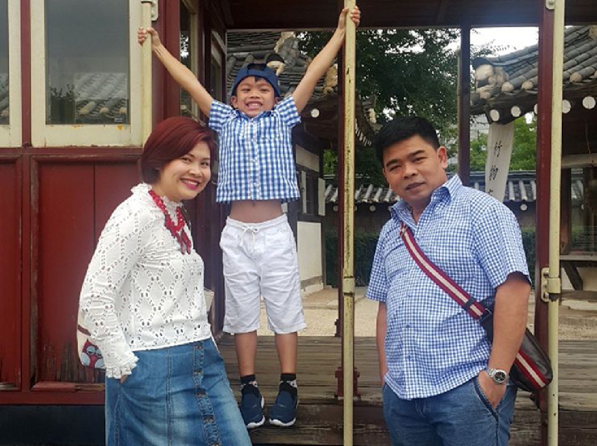 รจิตร พุทธิพงษ์ ‘ไม่มีเพื่อนเที่ยวคนไหนดีเท่าครอบครัว’ รจิตร พุทธิพงษ์ ‘ไม่มีเพื่อนเที่ยวคนไหนดีเท่าครอบครัว’