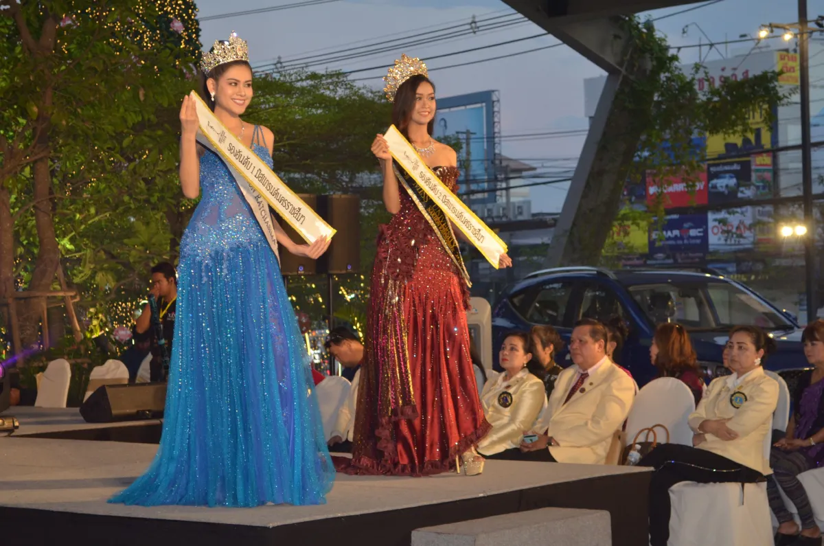 ชมภาพชุดแต่งกายสาวงามประกวดมิสแกรนด์โคราช2018