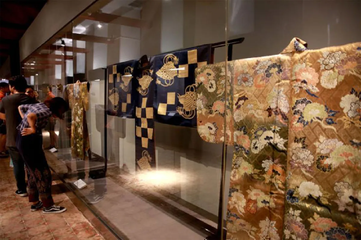 จากโจมนสู่เอโดะ รู้จักญี่ปุ่นผ่านโบราณวัตถุ