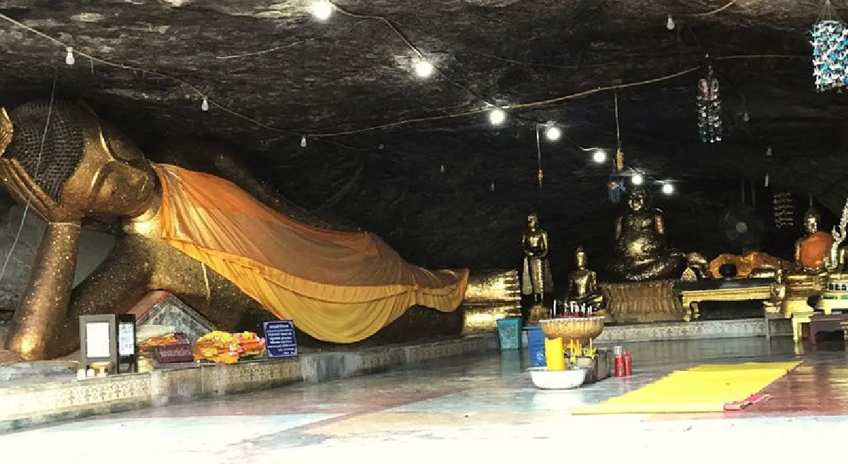 อิ่มบุญถ้วนหน้า! สายป่าน ควงแฟนหนุ่ม วุฒิ ไหว้พระ 9 วัด