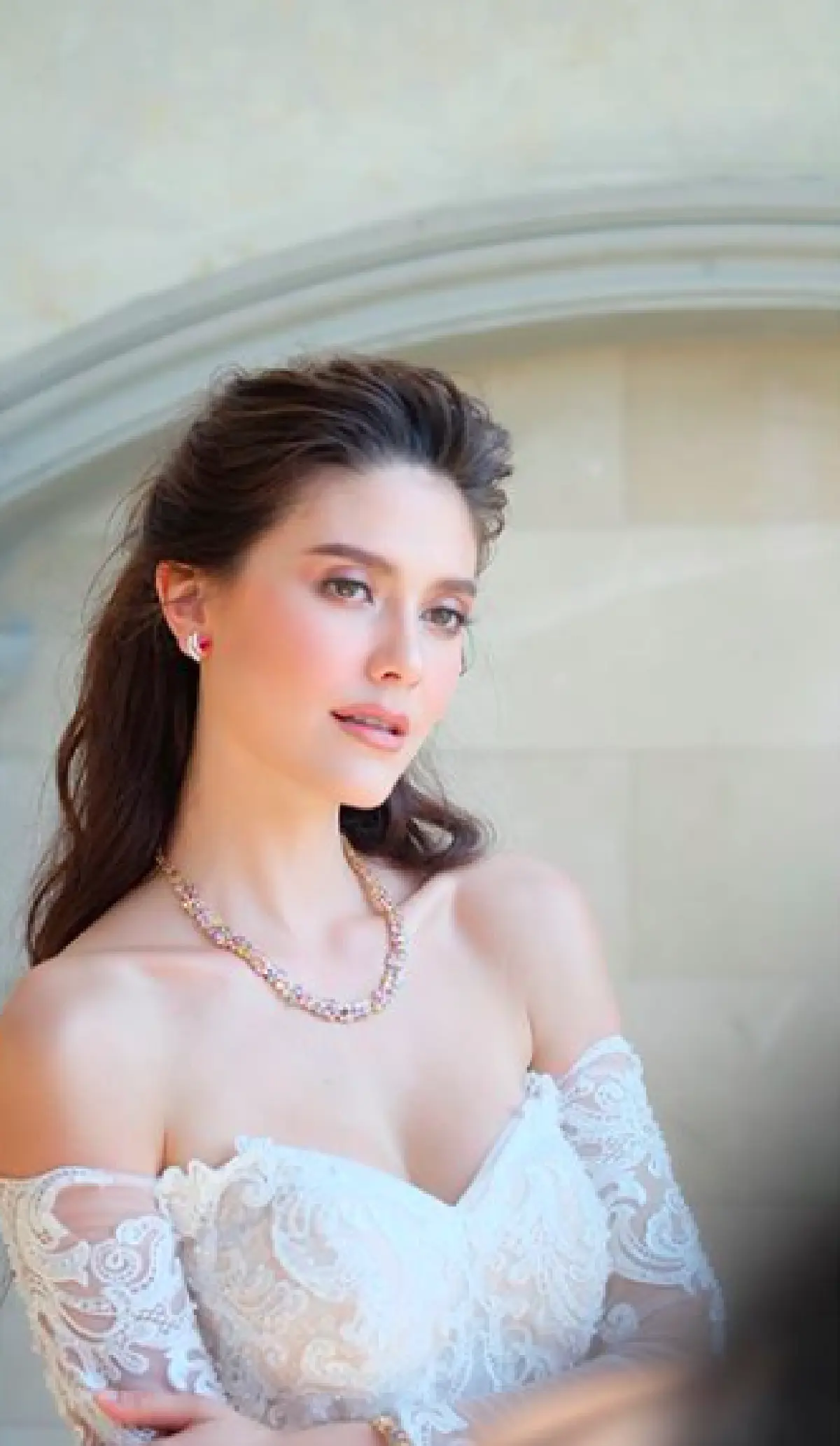 สวยเวอร์ทะลุจักรวาล “มารีญา” ถ่ายแบบชุดเจ้าสาวสีขาวสุดอลังการ