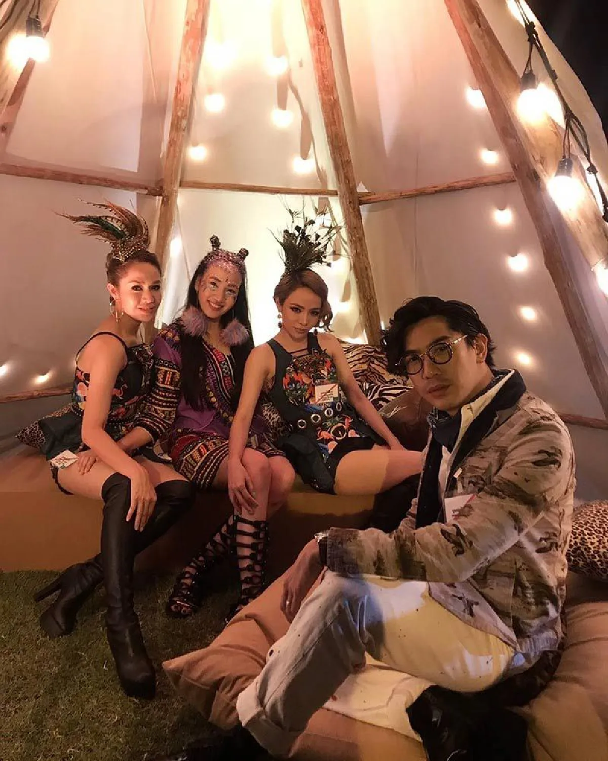 เหล่าคนบันเทิงได้รับเชิญร่วมงานเลี้ยง วันคล้ายวันประสูติพระองค์หญิงสิริวัณณวรีฯ