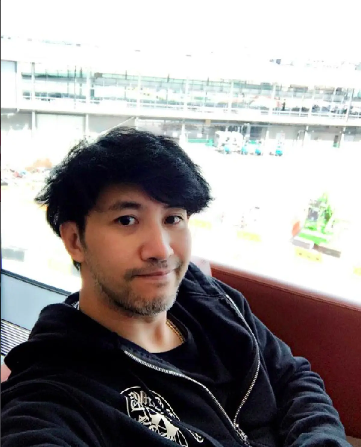 คนจริง!! “หนุ่ม” ย้ายค่ายโทรศัพท์แล้ว หลังสัญญาณห่วยที่เมืองนอก