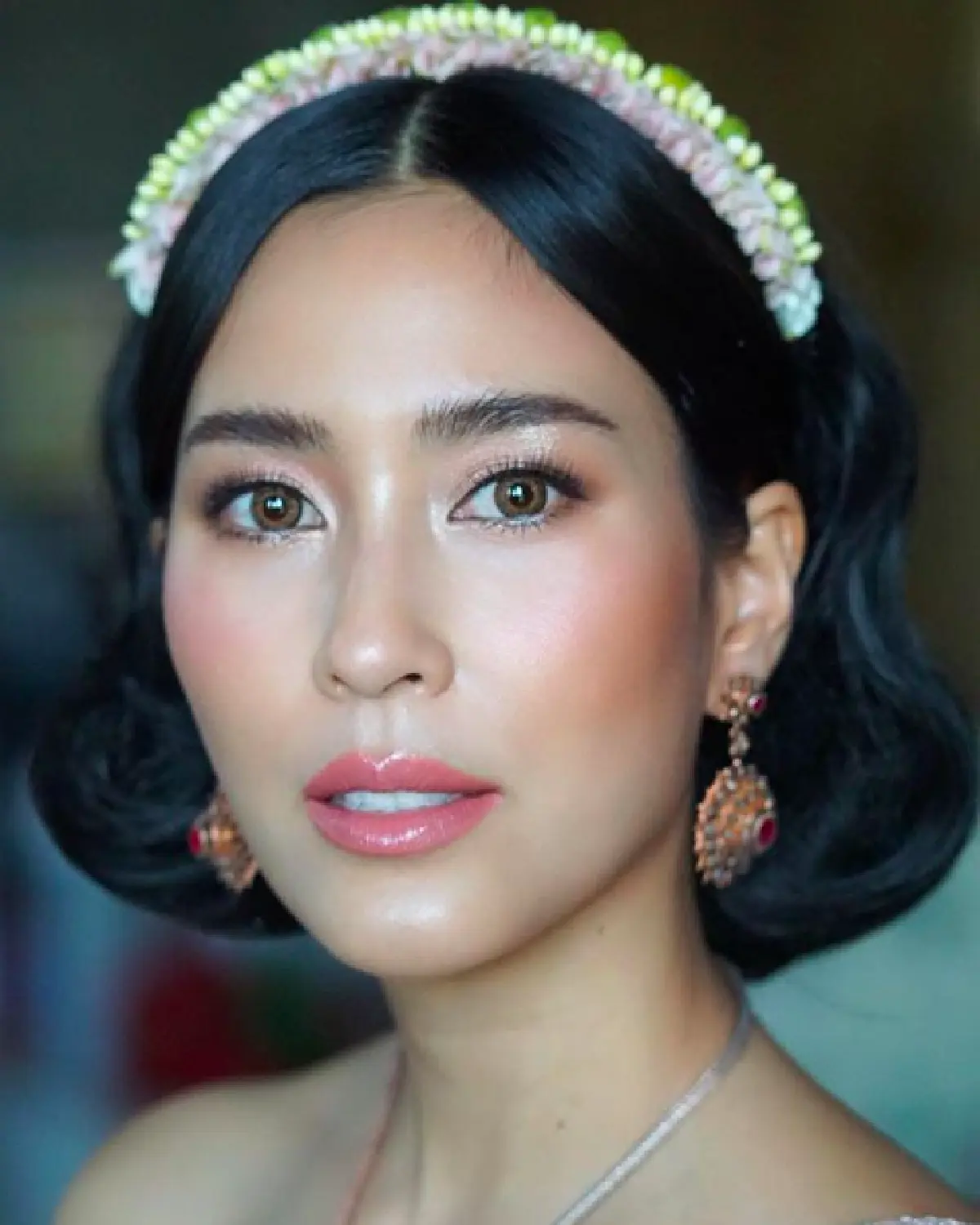 “จุ๋ย” สวยมาก! ในชุดไทยศิวาลัยสุดงดงาม