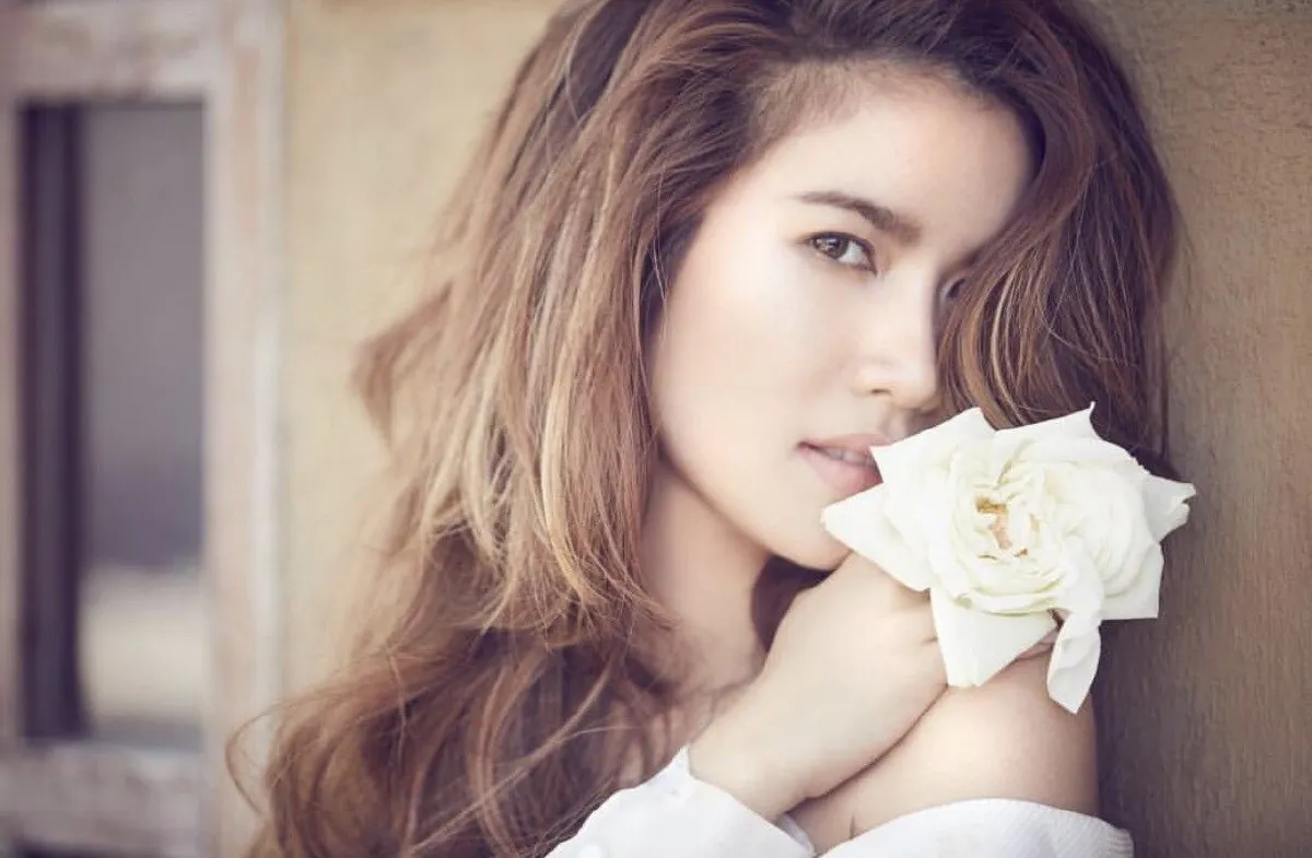 น้องไบร์ท ปรับลุคสวยเซ็กซี่เบาๆ..ไม่เคยเห็นที่ไหนมาก่อน