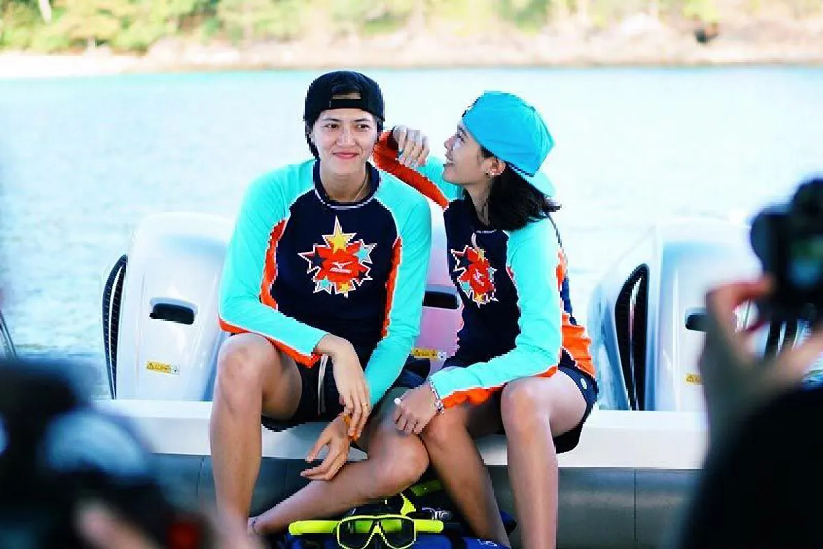 หวานแบบเพื่อน! หน่อง ปลื้มจิตร์-ชาช่า อวดความมุ้งมิ้งกลางทะเล