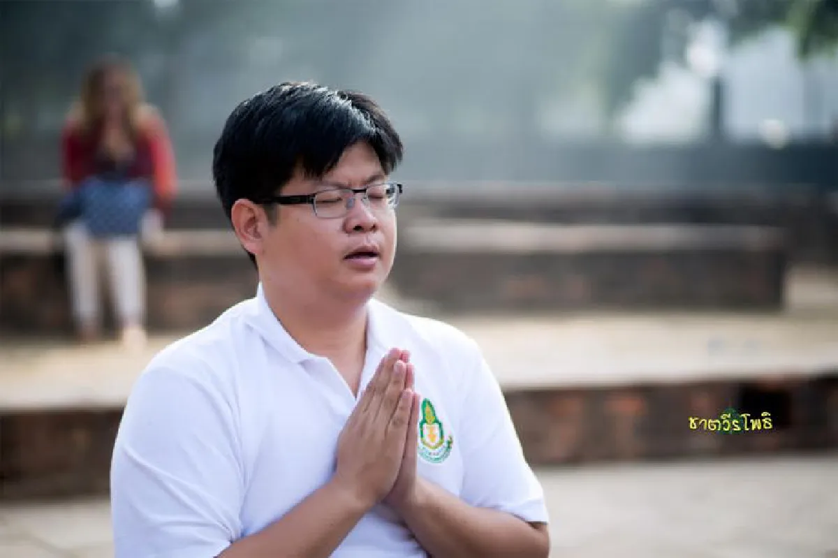 นพ.อิสระ อริยะชัยพาณิชย์ แพทย์อาสาโครงการบวชพระถวายพระสังฆราช ณ อินเดีย