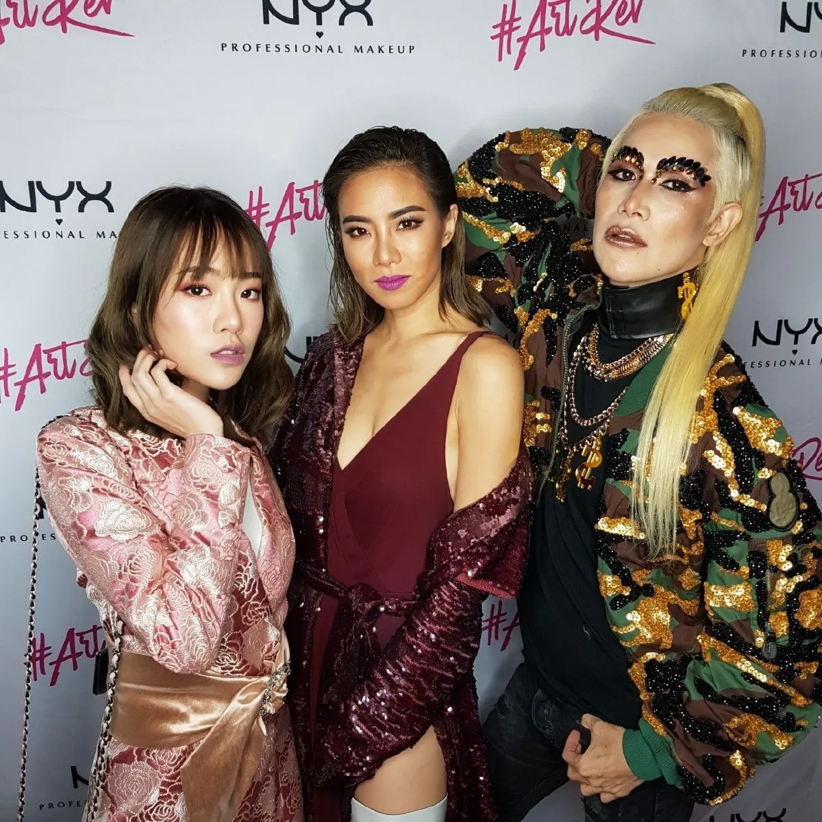 10 ภาพหมวยแซ่บ คริส หอวัง อวดความสวยอินเตอร์ที่แอลเอ