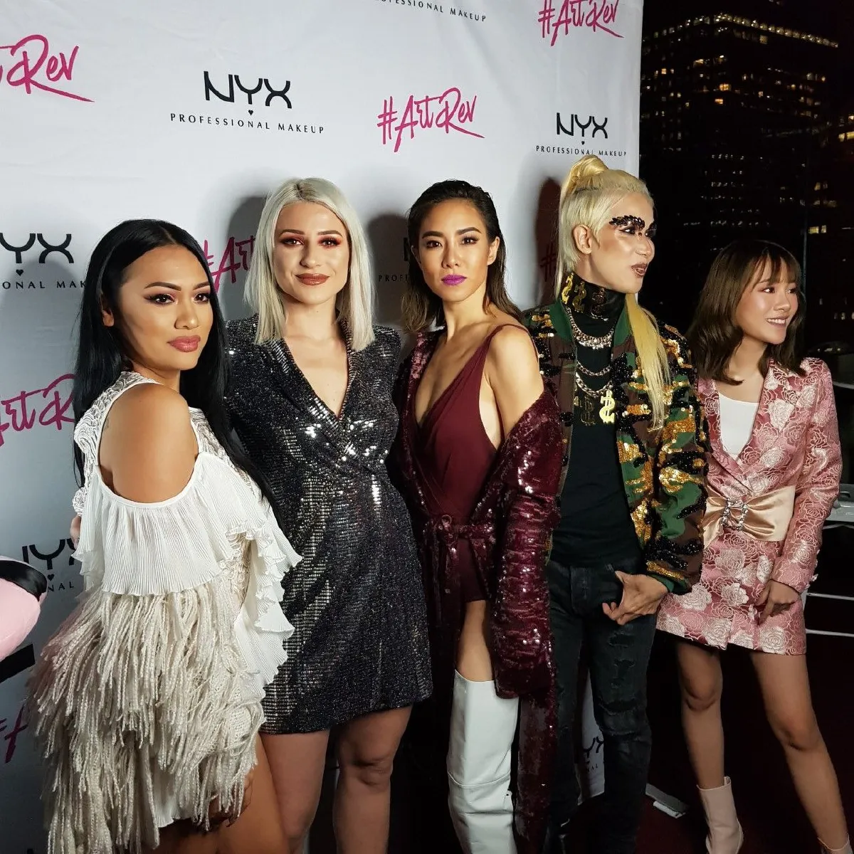 10 ภาพหมวยแซ่บ คริส หอวัง อวดความสวยอินเตอร์ที่แอลเอ