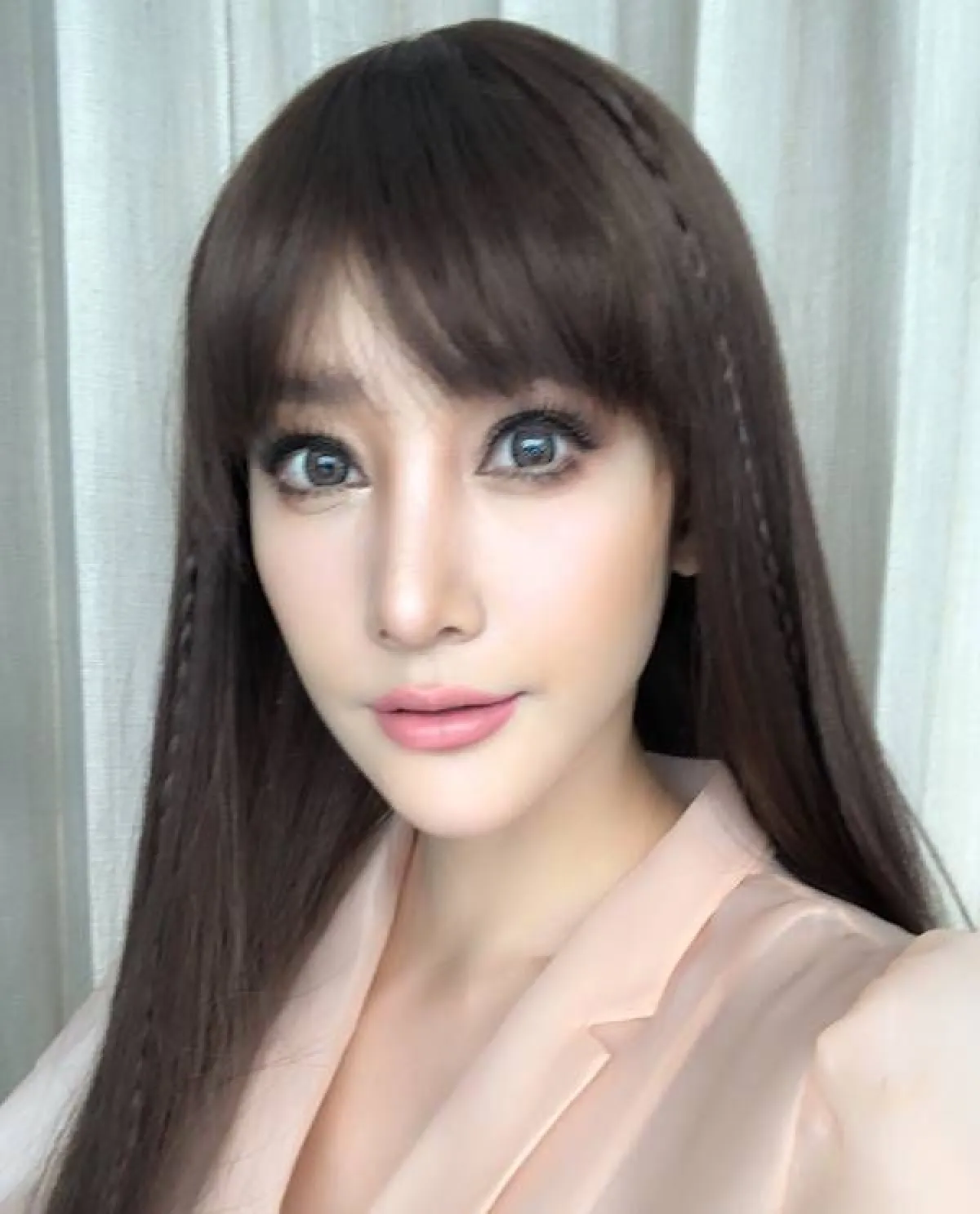 น่ารักอย่างกับตุ๊กตา! แตงโม นิดา เปลี่ยนลุคแซ่บเป็นสาวหวาน