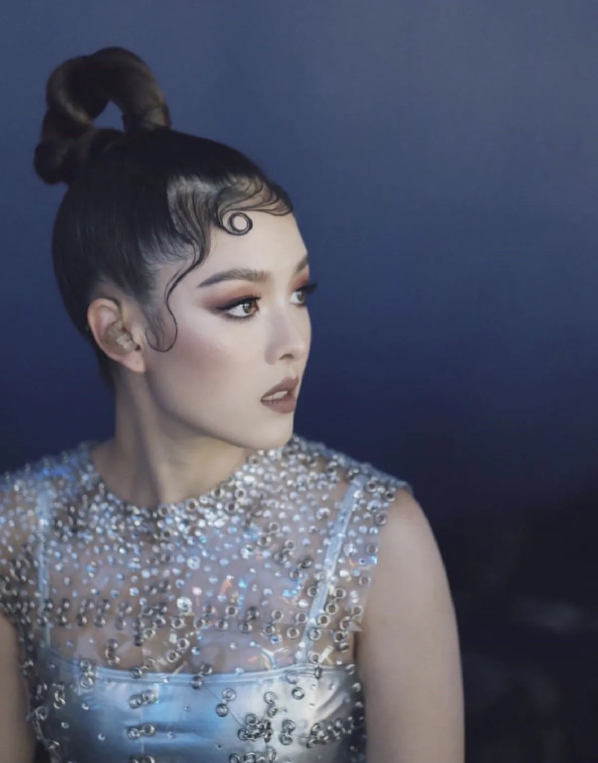 แม่โม่สวยแซ่บ! ลิเดีย จัดเต็มลุคราชินีน้ำแข็ง โชว์อลังการที่สุดของปี