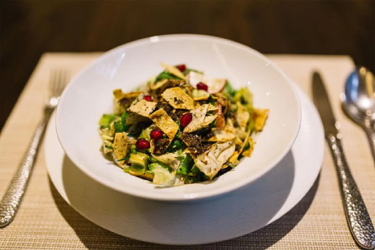 'อัล ซาราย ' สไตล์ภารต อินเดีย-เลบานอน คูซีน