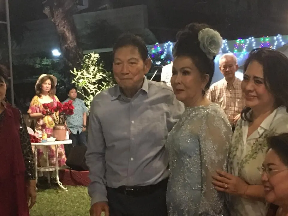 ภาพล่าสุด เพชรา เชาวราษฎร์ ฉลองวันเกิด 75 ปี ยังสวยพริ้ง