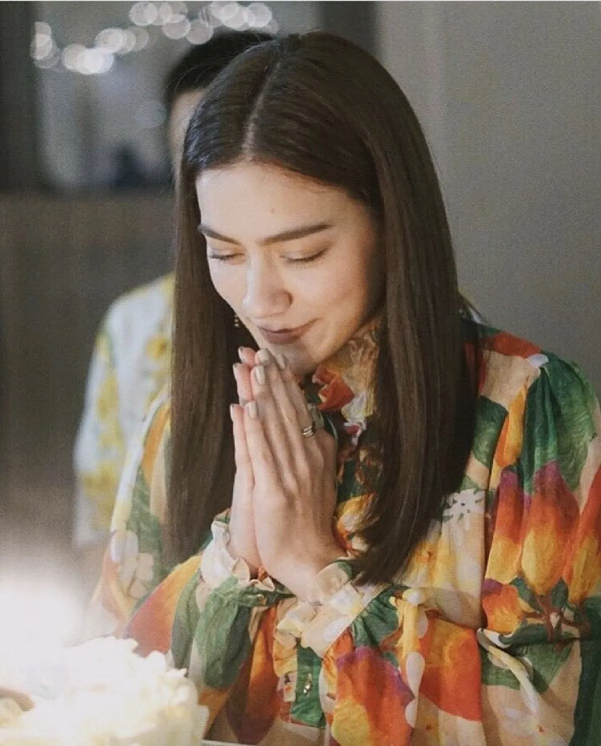 ส่องปาร์ตี้วันเกิด 26 ปี คิมเบอร์ลี่ สวยสดใสในธีมลายดอก