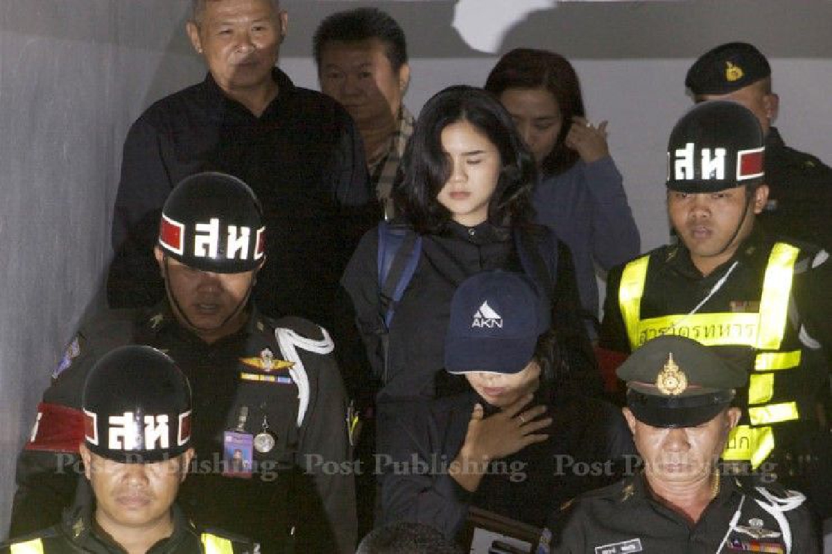 กองทัพยันไม่ได้กดดัน-ยื่นข้อเสนอครอบครัวน้องเมย กองทัพยันไม่ได้กดดัน-ยื่นข้อเสนอครอบครัวน้องเมย