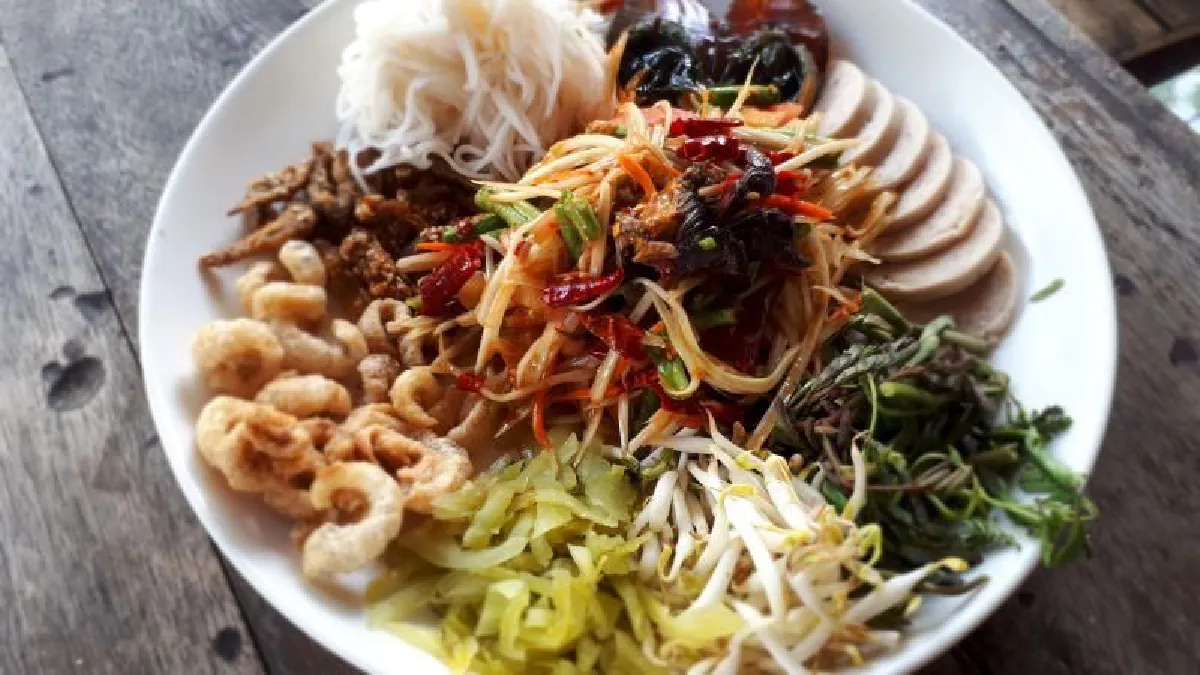 ซุ้มประชาชน ความแซบที่เกินคาด