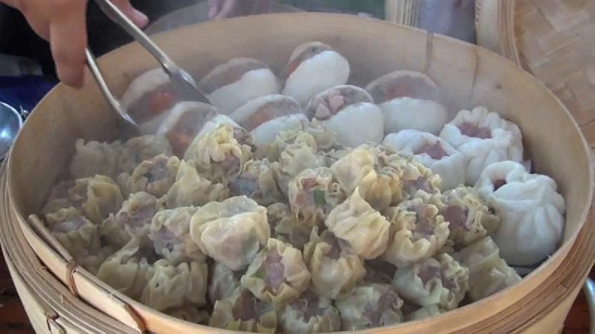 ขนมจีบหมูสูตรโบราณ อร่อยเลิศรสต้นตำรับบุรีรัมย์ ขนมจีบหมูสูตรโบราณ อร่อยเลิศรสต้นตำรับบุรีรัมย์