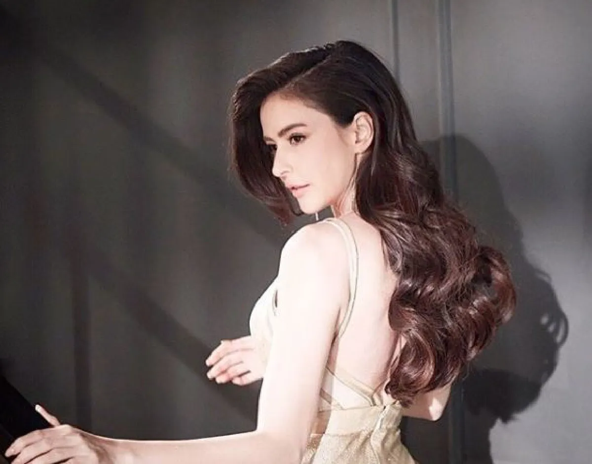 นางฟ้าชัดๆ ศรีริต้า เจนเซ่น สวยออร่าหวานก็ดี..เซ็กซี่ก็แซ่บ