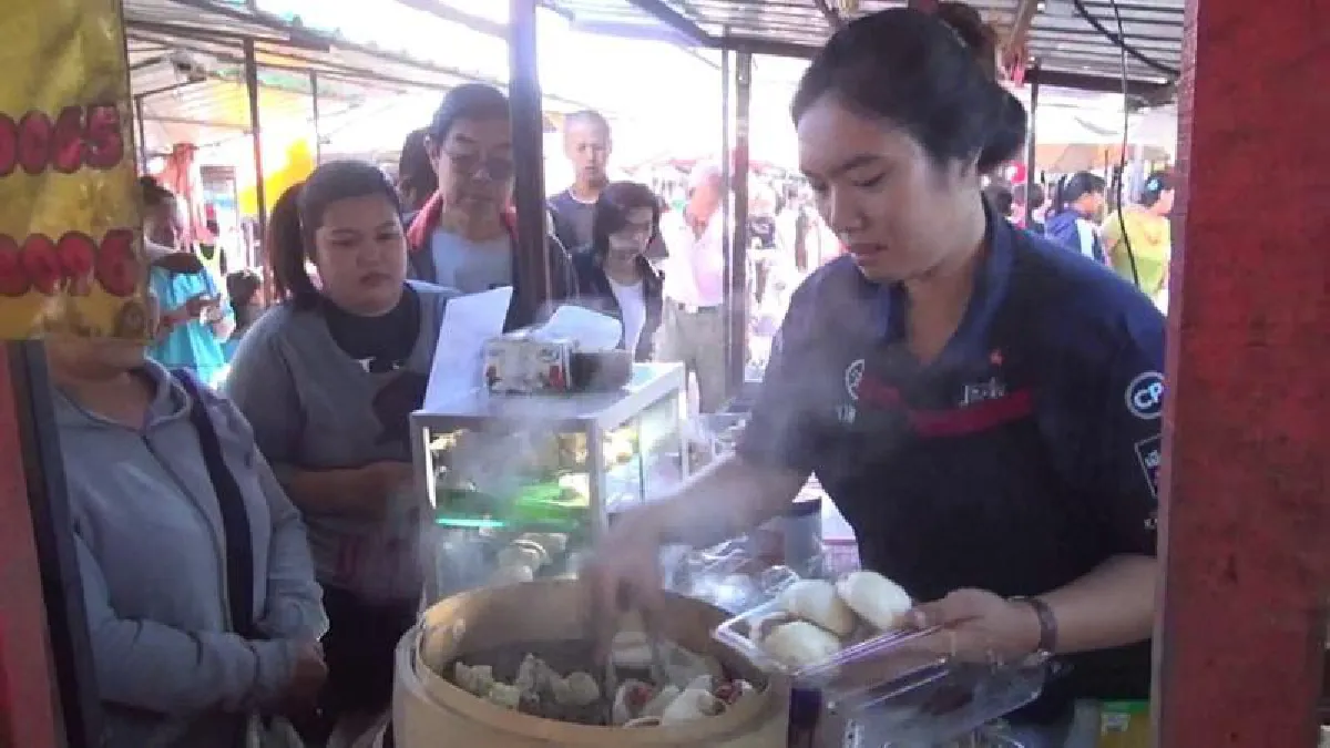 ขนมจีบหมูสูตรโบราณ อร่อยเลิศรสต้นตำรับบุรีรัมย์