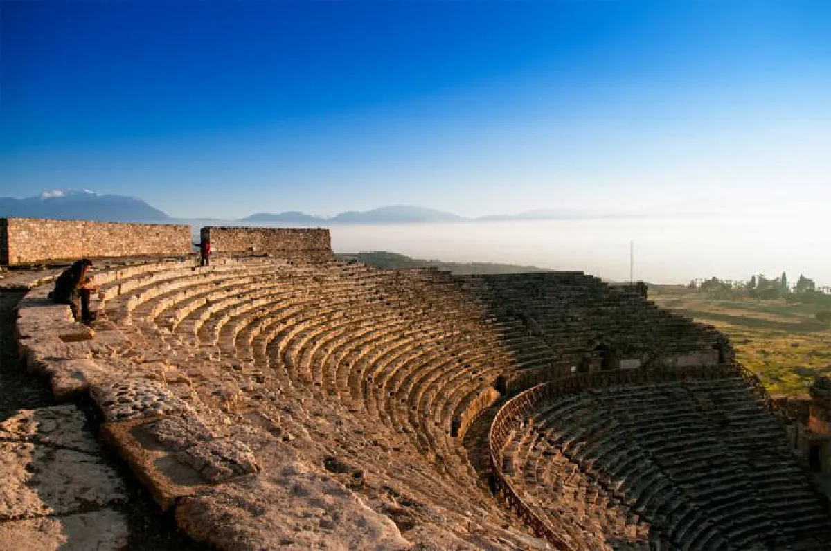 เปิดประตูสู่โลกใหม่ 'Meet the Locals'