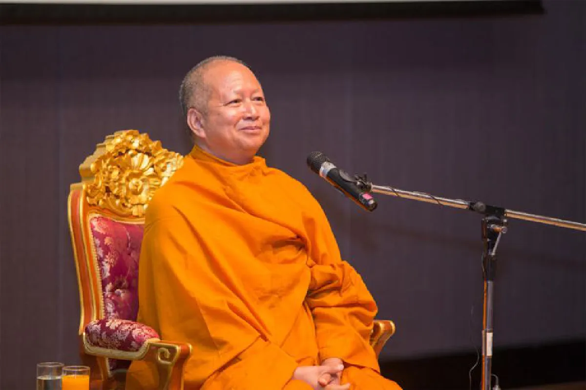 คอลัมน์สว่าง ณ กลางใจ รับรางวัลคนดีประเทศไทย