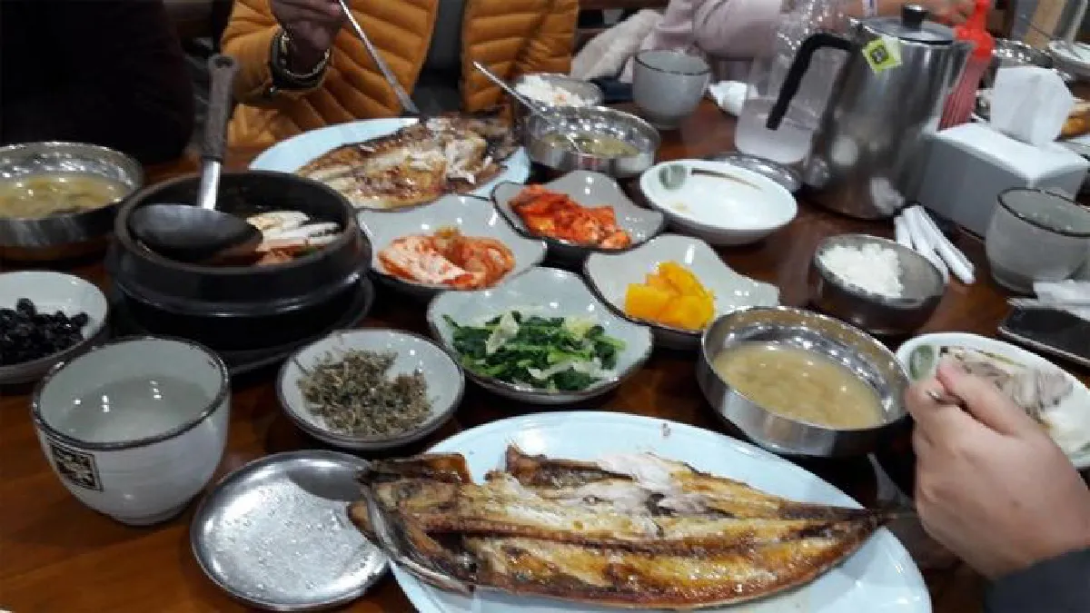 ‘อร่อยแบบเชจู-เป๋าฮื้อ กับ ปลาย่าง’