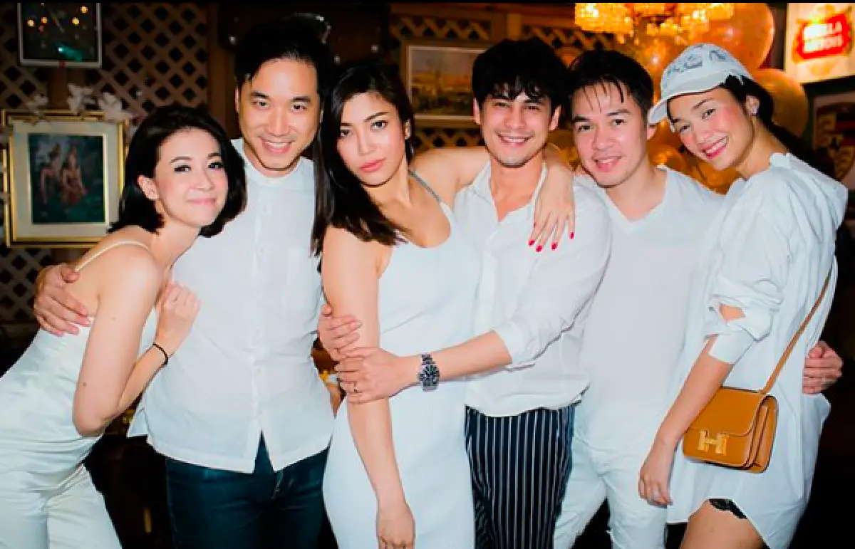 โมเมนต์แฮปปี้! “เอมี่” เซอร์ไพรส์วันเกิด “ซี” อายุครบ 37 ปี