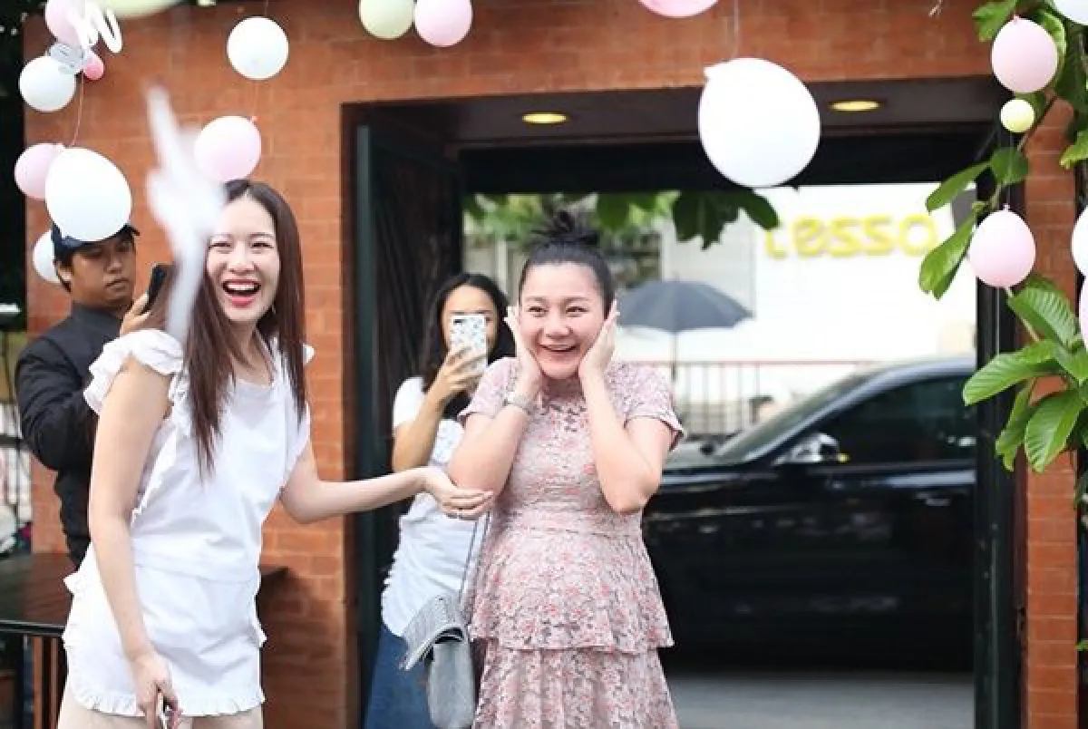 “เอ็ม” สุดเซอร์ไพรส์! "พิ้งค์กี้” และชาวแก๊งรวมตัวจัด Baby Shower ต้อนรับลูกสาวคนแรก