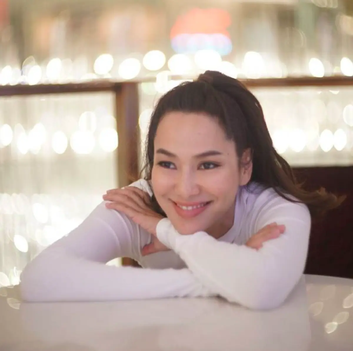 สายบุญของจริง! ”จอย” นุ่งขาวห่มขาว “ปฏิบัติธรรม ปิดวาจาเจ็ดวัน"