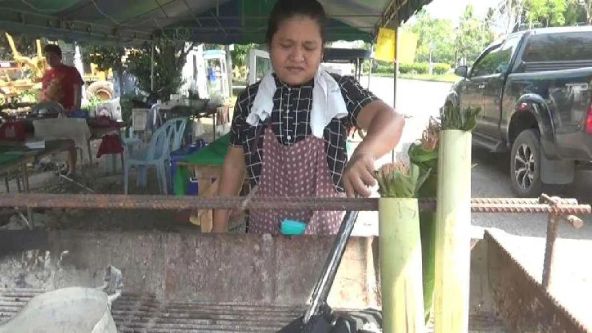 ชาวตรังรวมกลุ่ม ทำไก่ในกระบอกไม้ไผ่ขายรุ่ง