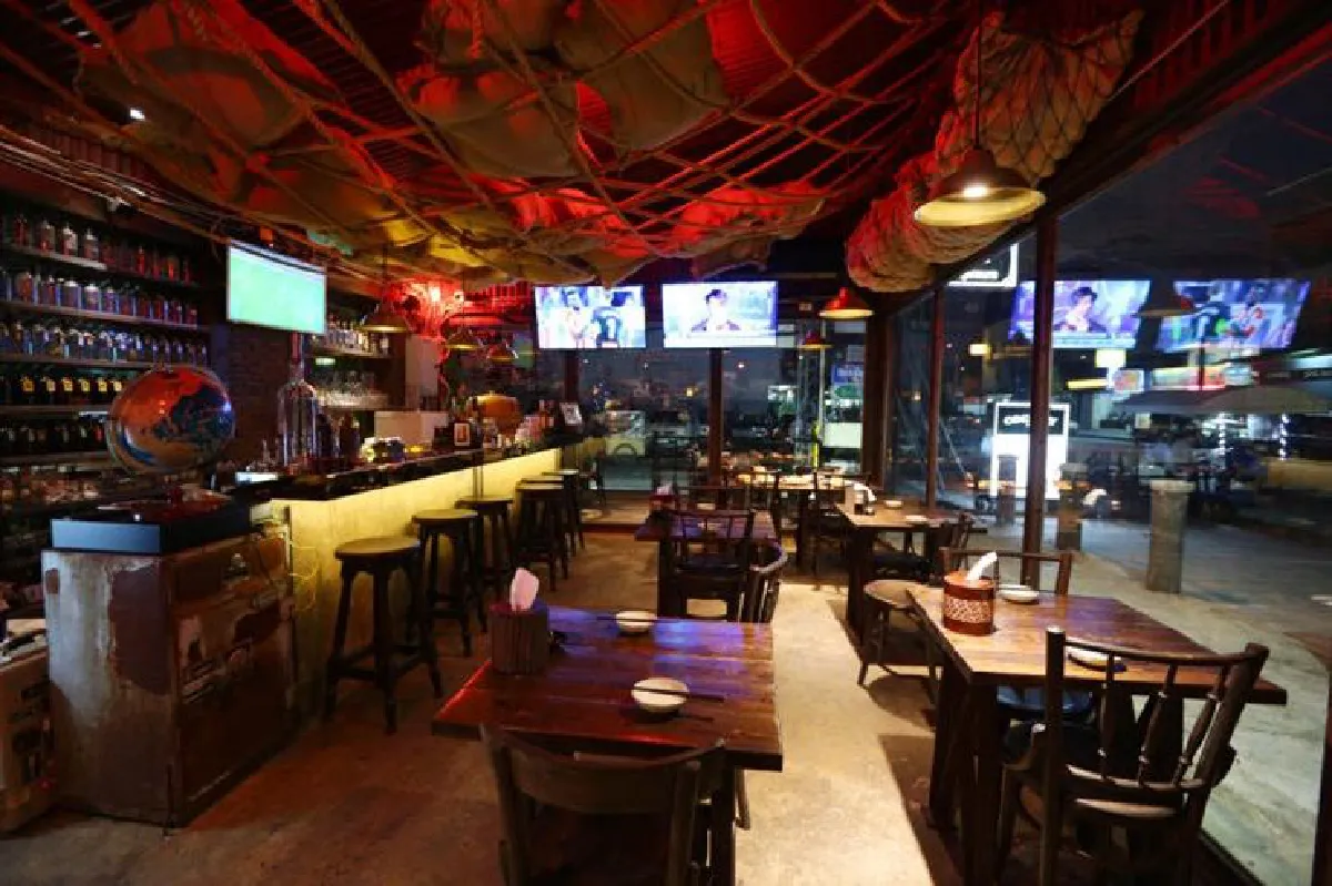 ท่าเรือสำราญ ค็อกนี่ย์ เอ็กซ์ คุมะ มูระ