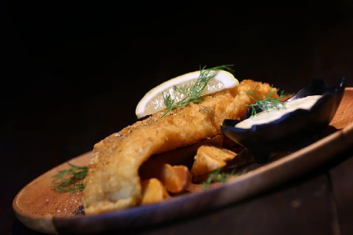 ท่าเรือสำราญ ค็อกนี่ย์ เอ็กซ์ คุมะ มูระ