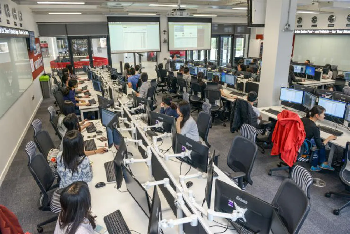 อนาคต ของโลก อนาคตของชาติ สร้างรากฐานจากการศึกษา